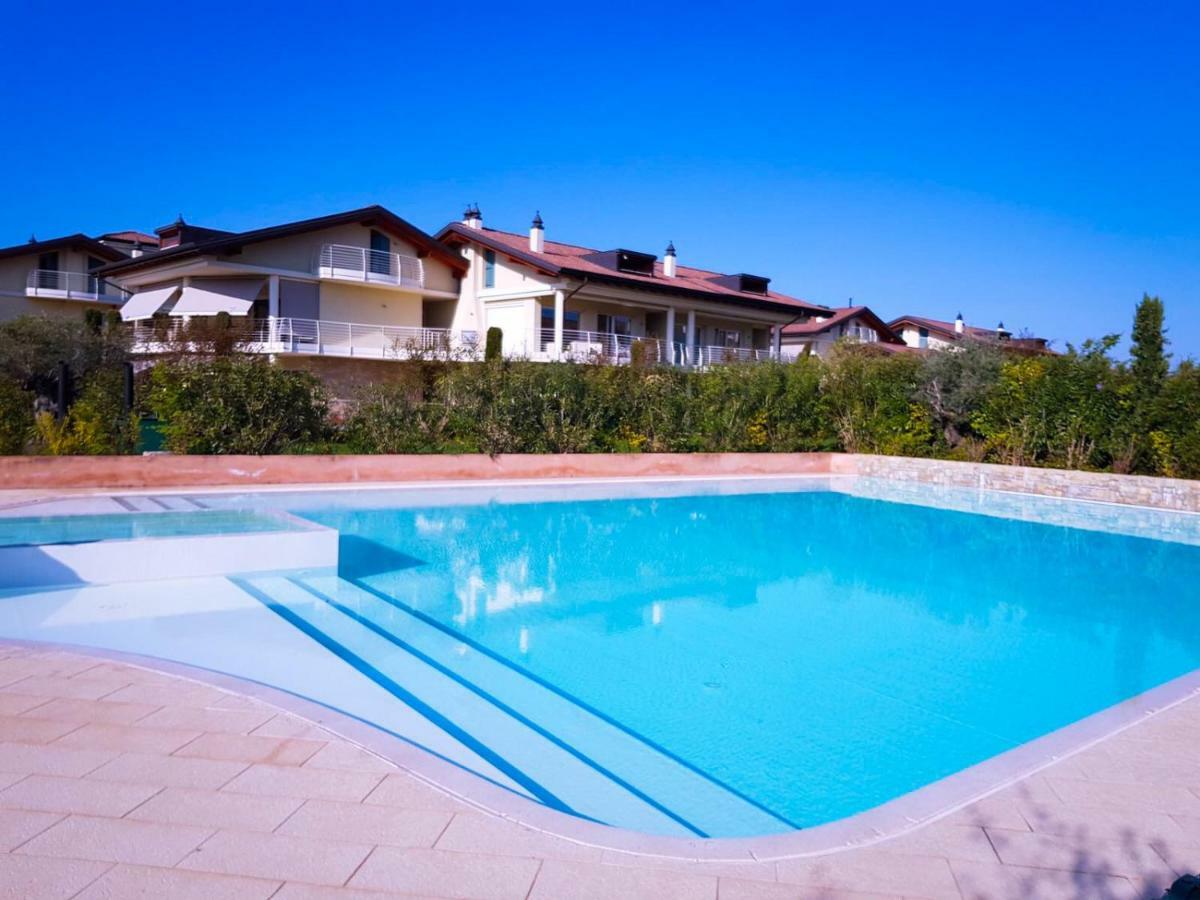 Paradise Luxury Apartments Sirmione Kültér fotó